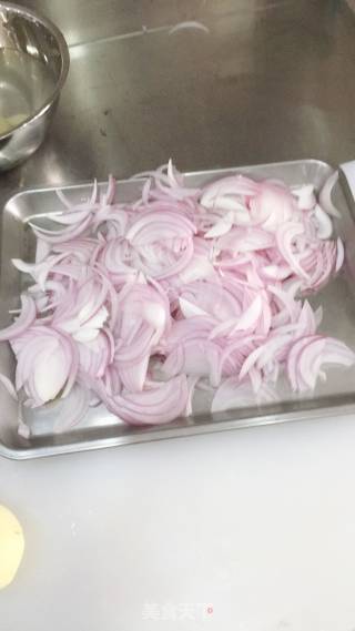 Onion Cream Soup with Butter Bread recipe