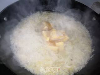 Pork Belly Stewed with Sauerkraut and Frozen Tofu recipe
