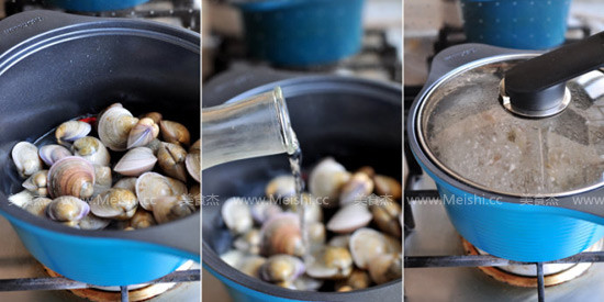 Wine Steamed Clams recipe