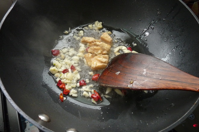 Stir-fried Macaroni with Fermented Bean Curd recipe