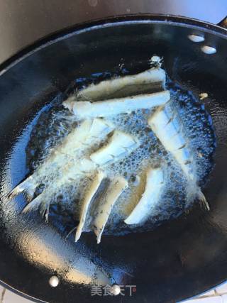 Dry Fried Fresh Mackerel recipe