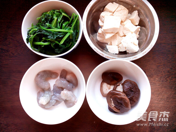 Spinach and Shrimp Tofu Soup recipe