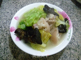 Black Fungus Beef Cabbage Hoof Soup recipe