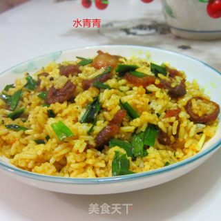 Oil Curry Sausage Garlic Fried Rice recipe