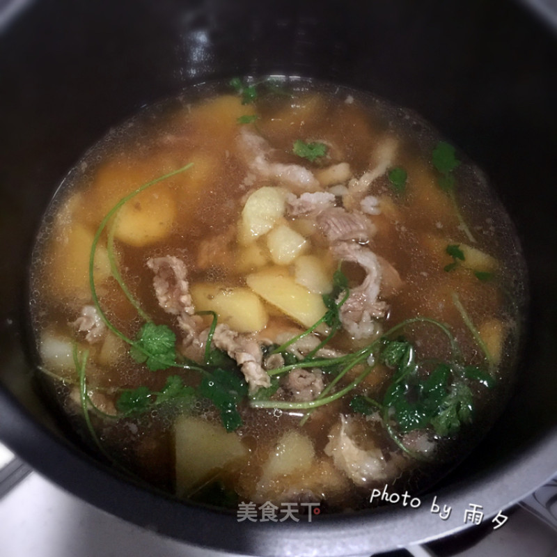 Beef Tendon and Potato Soup