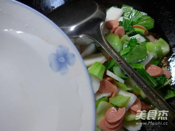 Stir-fried Rice Cake with Ham and Vegetables recipe