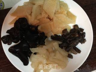 【jiangsu】three Fresh Soup with Pork Skin recipe