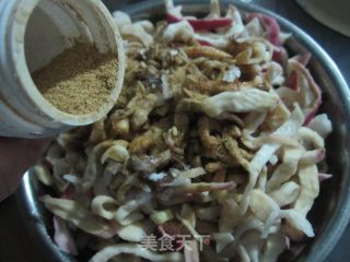 Steamed Radish and Pickles recipe