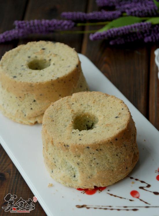 Black Sesame Soy Milk Chiffon recipe