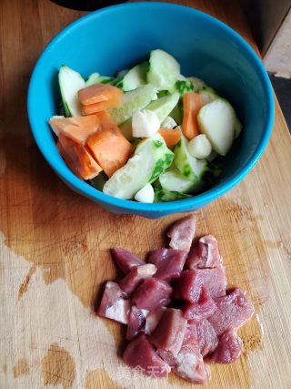 Stir-fried Beef with Cucumber recipe