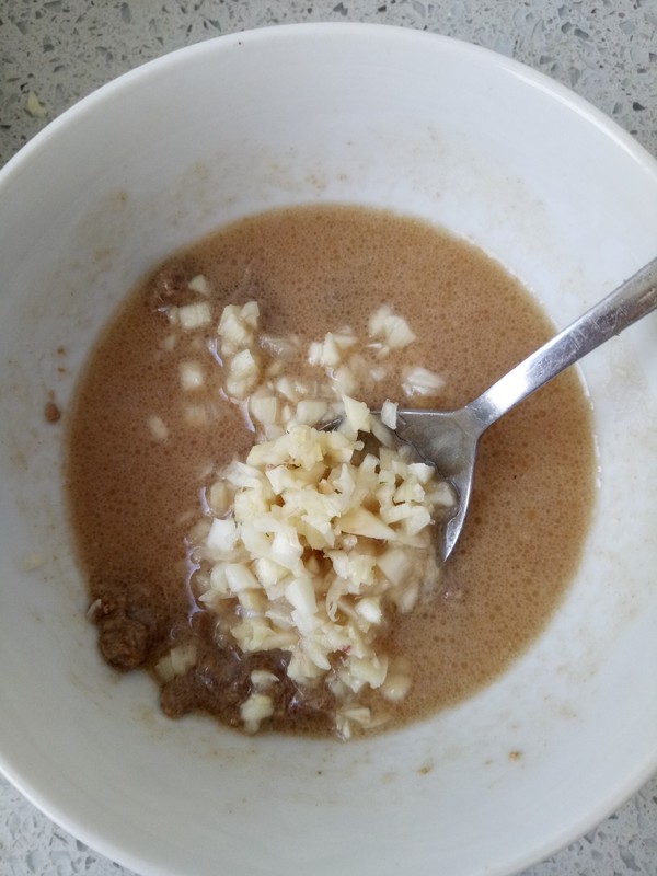 Mixed Vermicelli with Sesame Sauce and Bitter Chrysanthemum recipe