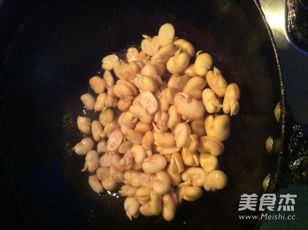 Roasted Broad Beans with Fermented Bean Curd recipe