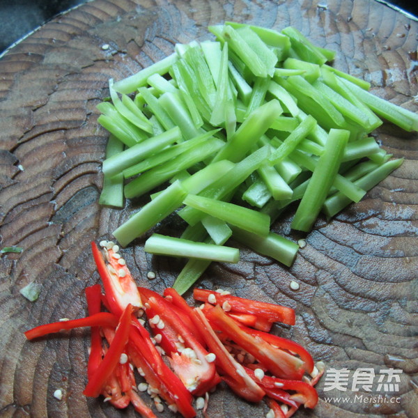 Yuxiang Lettuce Strips recipe