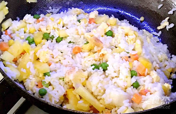 Temptation Pineapple Banana Egg Fried Rice recipe