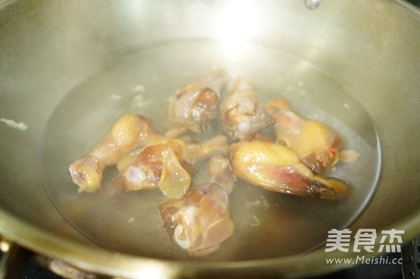 Braised Pork Fin with Winter Bamboo Shoots recipe