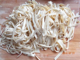 Sauce-flavored Dried Tofu Shreds recipe