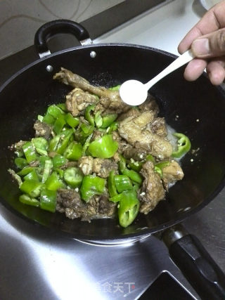 Stir-fried Chicken with Hot Pepper recipe