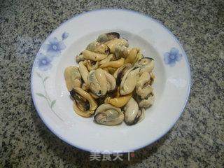 Stir-fried Mussels with Night Blossoms recipe