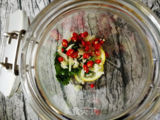 Eat While Watching The Ball-lemon Chicken Feet recipe