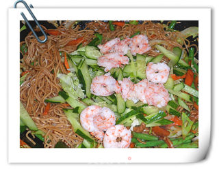 Sauce-flavored Shrimp Fried Noodles recipe