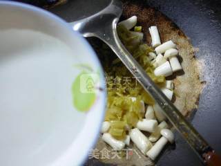 Stir-fried Seafood Mushroom recipe