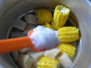 Corn and Carrot Trotter Soup recipe