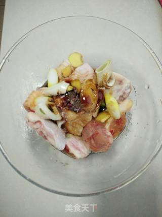 Steamed Chicken Wings with Tricholoma recipe