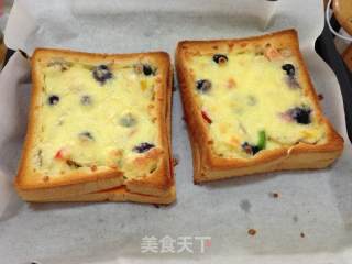 Lazy Breakfast----【toast Bacon Pizza】 recipe