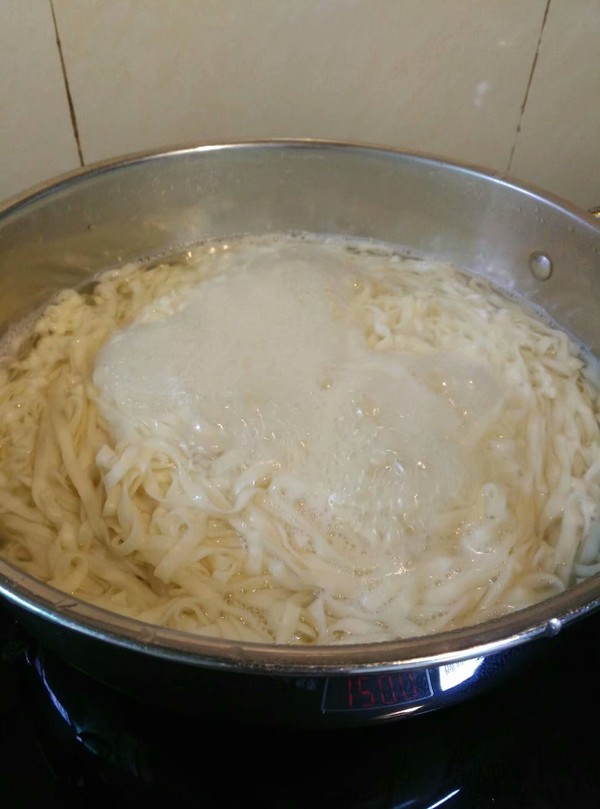 Scallion Wanton Noodles recipe