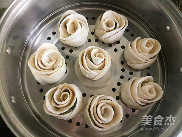 Rose Steamed Dumplings recipe