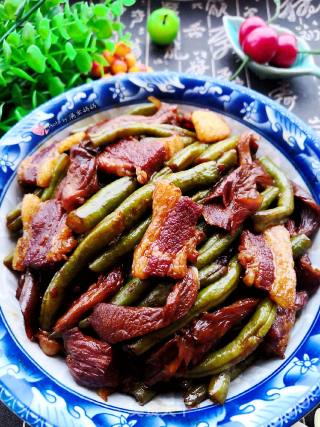 Stewed Beans with Mushroom and Pork Slices recipe