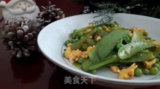 Scrambled Eggs with Peas recipe