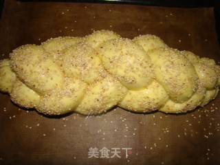 Egg Milk Braided Bread recipe