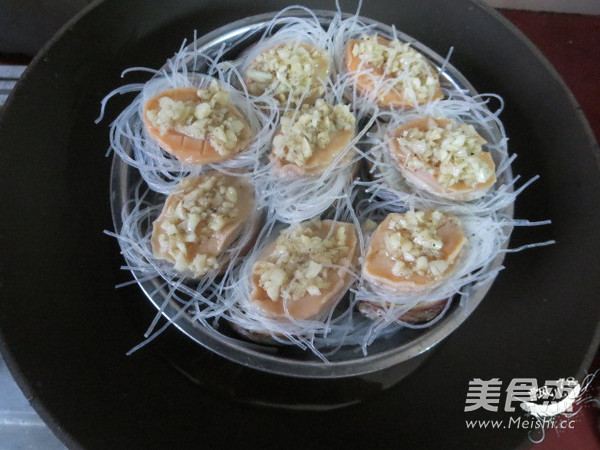 Steamed Fresh Abalone with Garlic recipe