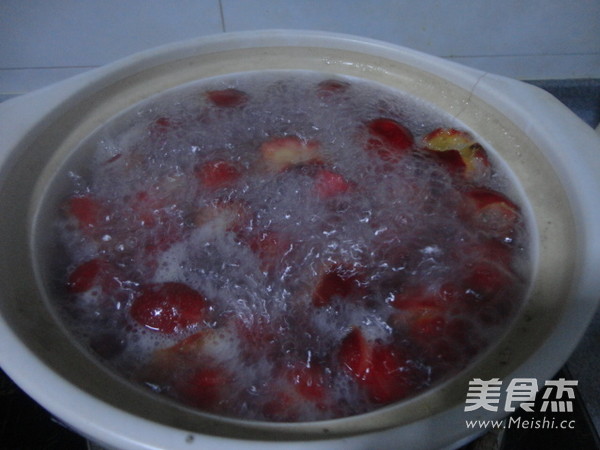 Boiled Hawthorn with Rock Sugar recipe