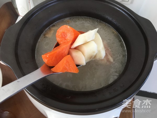 Pork Bone Soup recipe