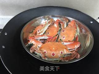 Stir-fried Crab with Ginger and Green Onion recipe