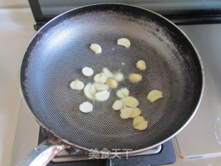 Lettuce with Tempeh and Dace in Oil recipe