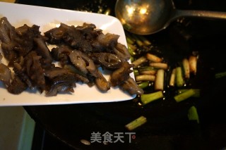 #trust of Beauty#scallion Roasted Sea Cucumber recipe