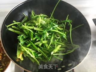 Vegetarian Stir-fried Water Spinach recipe