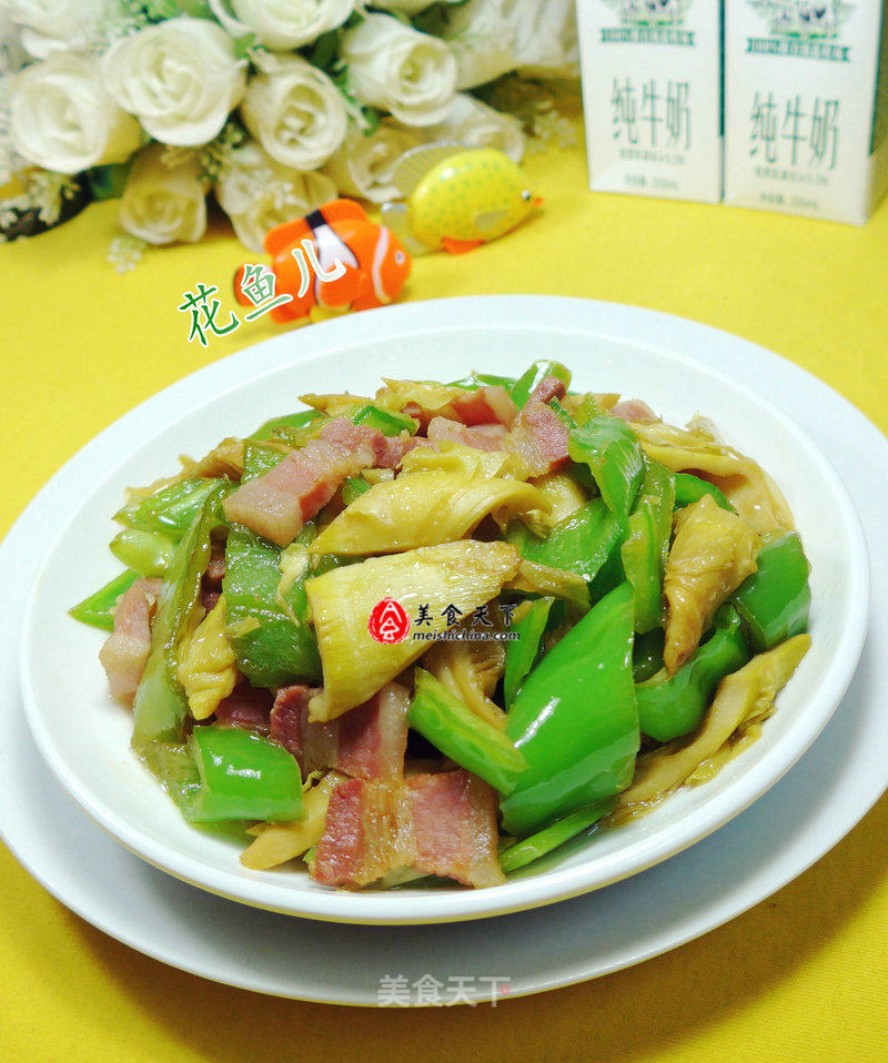 Stir-fried Pork with Bamboo Shoots and Pork with Hot Peppers recipe