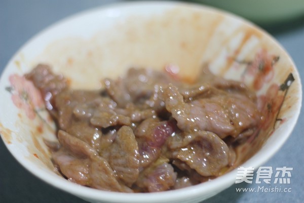 Stir-fried Beef with Green Pepper recipe