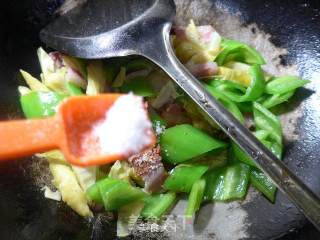 Stir-fried Pork with Bamboo Shoots and Pork with Hot Peppers recipe