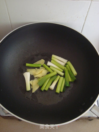 [winter Healthy Vegetables] Chestnut and Pigeon Meat in Clay Pot recipe