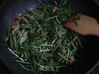 Fried Squid with Chives recipe