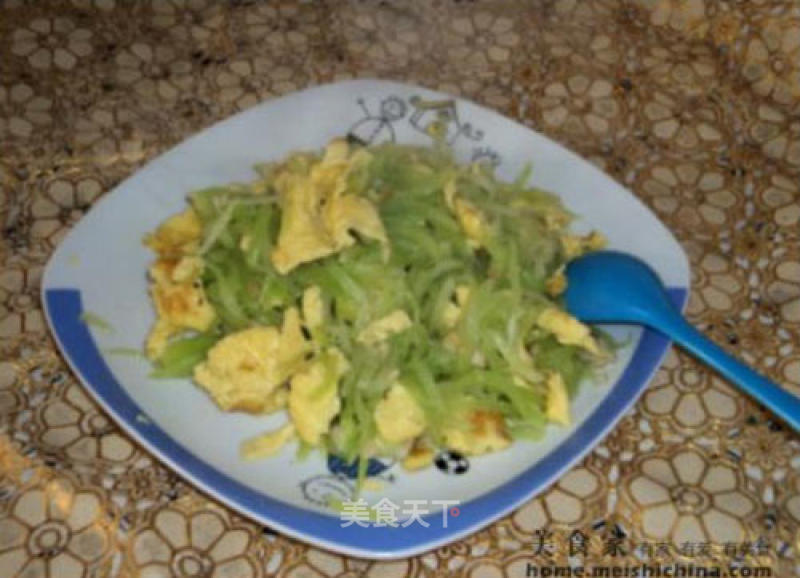 Scrambled Eggs with Lettuce recipe