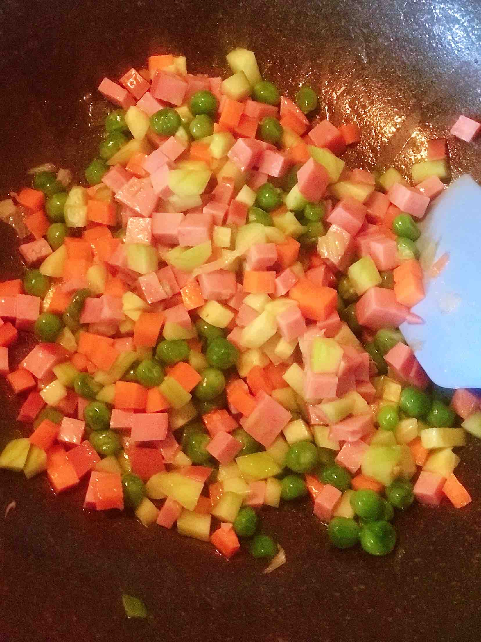 Fresh and Sweet Shrimp and Pineapple Fried Rice recipe