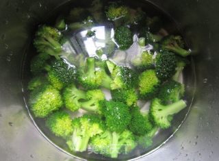 Broccoli in Oyster Sauce recipe