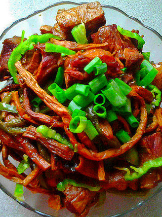 Stir-fried Bamboo Shoots with Cured Duck recipe