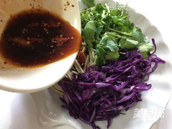 Purple Cabbage Mixed with Tofu Shreds recipe